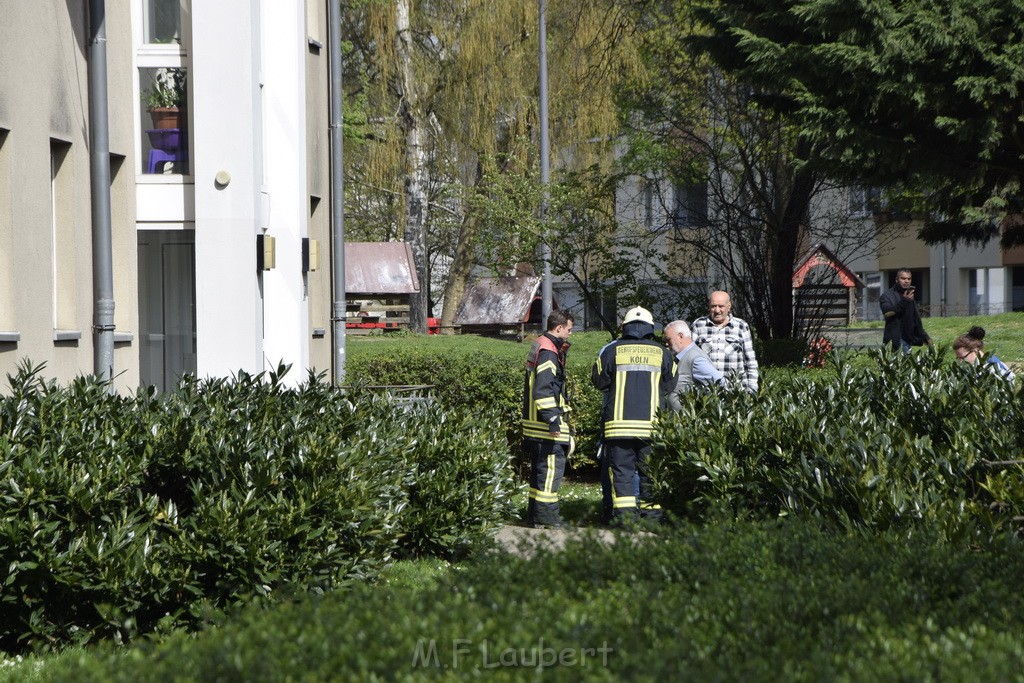 Feuer 1 Koeln Vingst Ansbacherstr P45.JPG - Miklos Laubert